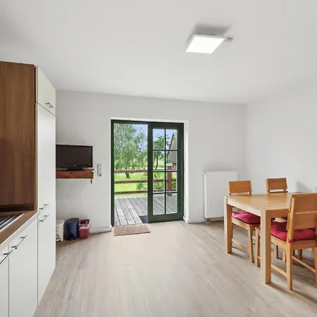 1 Bedroom Gorgeous Apartment In Am Salzhaff Pepelow Exterior photo